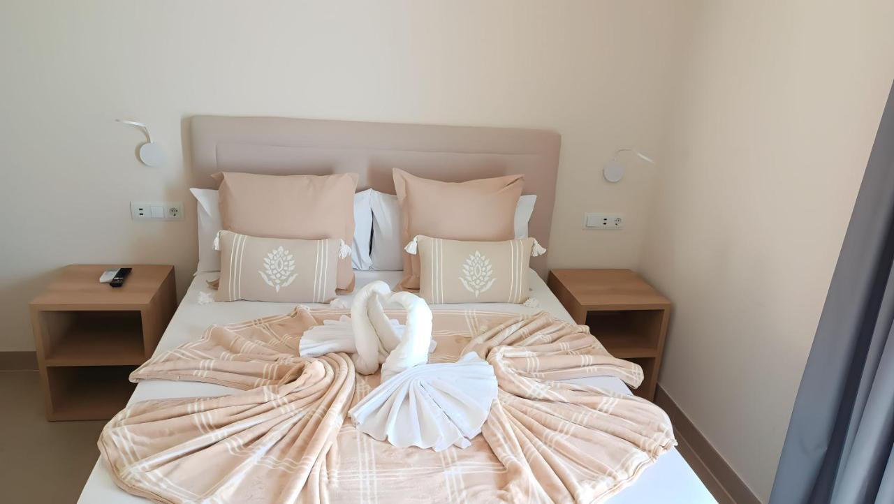 Hostal La Estacion Terrazas Madrid Eksteriør billede
